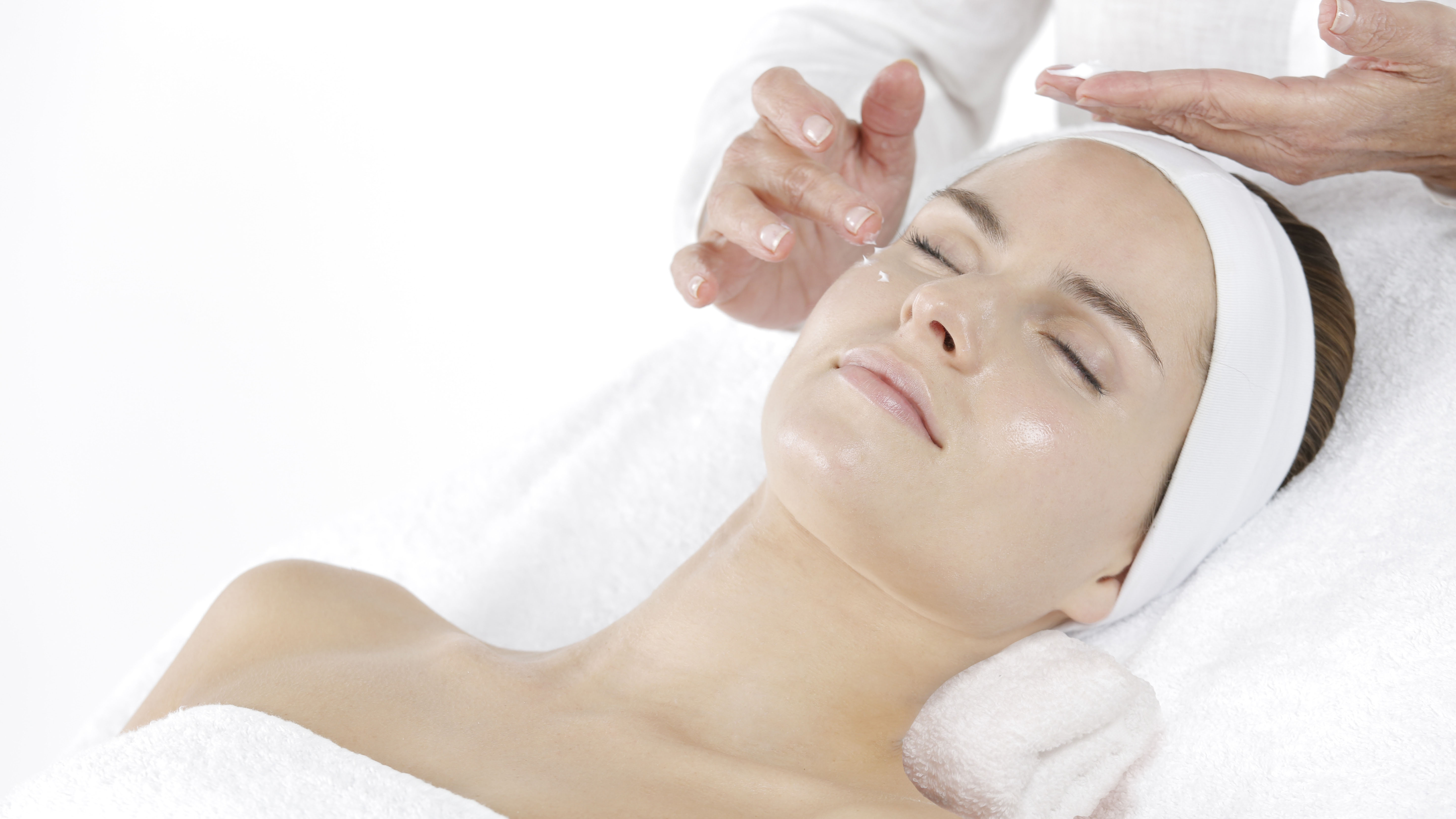 ステップ９…アイアンドネッククリーム